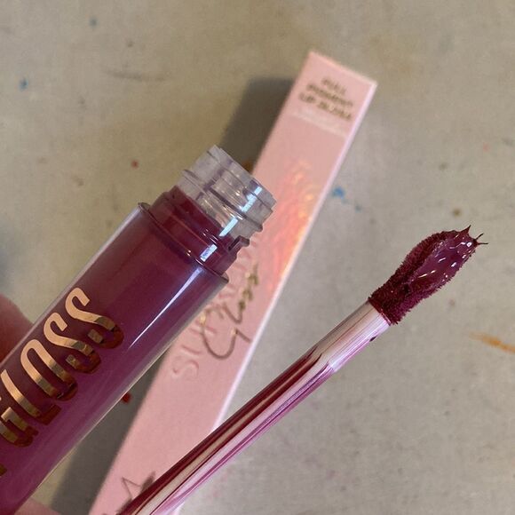 Jeffree Star Supreme Gloss Improper - Picture 1 of 6